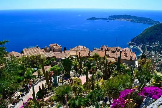 Èze 2